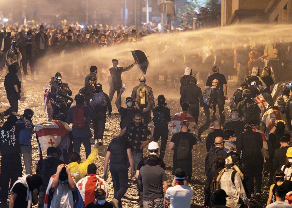 Georgia protests against russian style foreign agents’ bill 🇬🇪🇪🇺✊🏼 📸 Dima Zverev