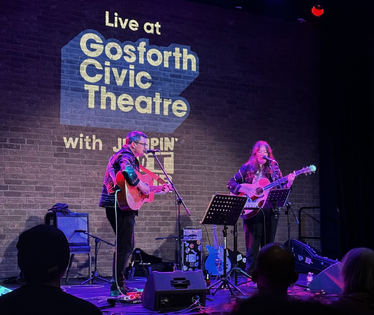 Such a beautiful gig ⁦@kathwilliamsuk⁩ & ⁦@witheredhand⁩ at ⁦@GoCivTheatre⁩ last night. They’ve made a great album together and are on tour. Catch ‘em if you can! kathrynwilliams.co.uk/live