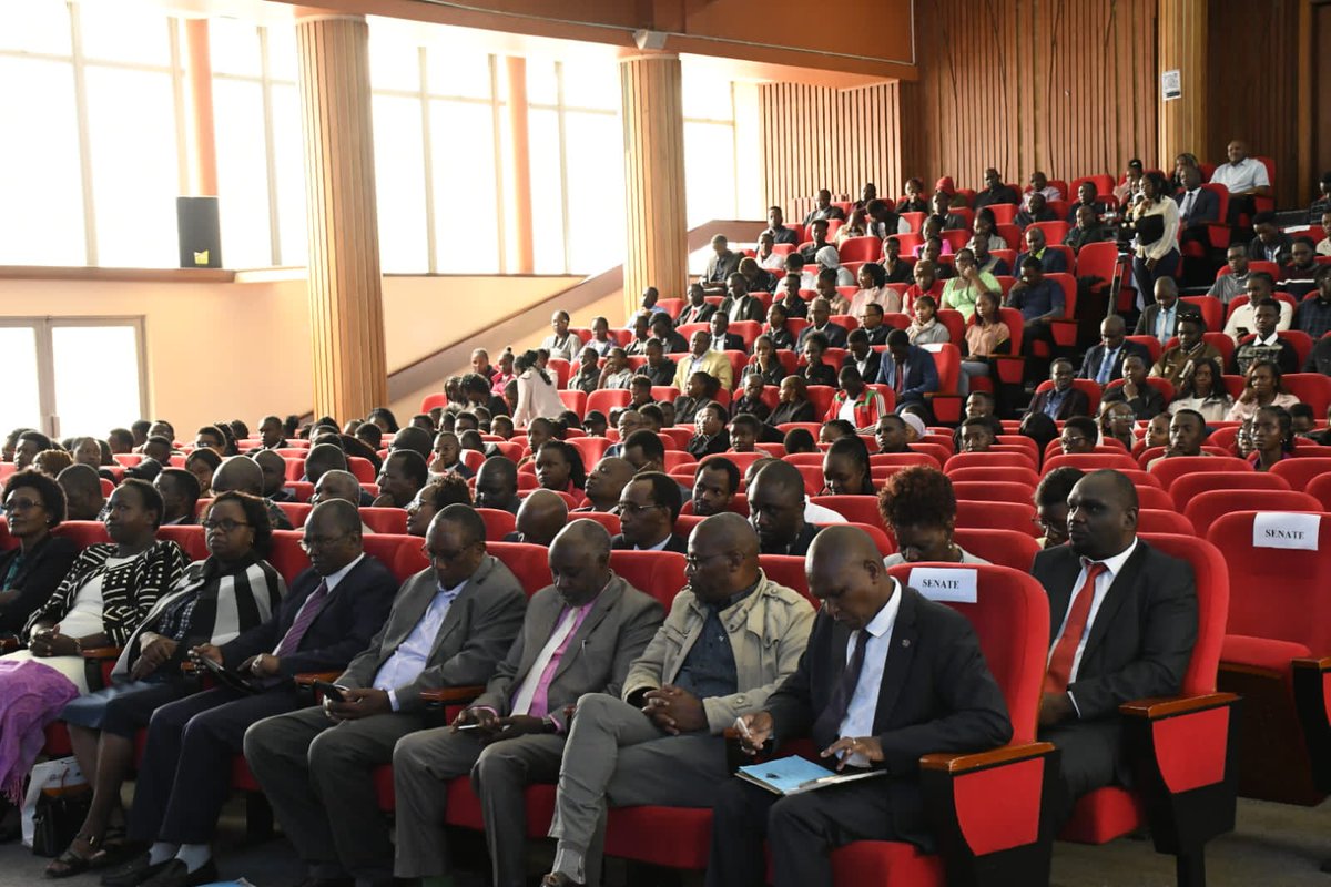 @UNSA_UON Chairperson, @RochaMadzao warms up the house and congratulates the students being awarded today, He has encouraged his fellow students to work hard so that they may also be awarded in the coming ceremonies. 
#UoNStars #WeAreUoN