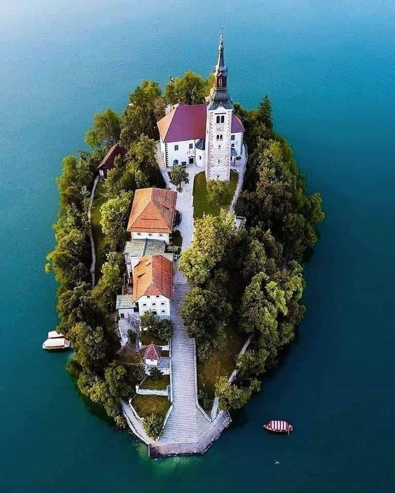 Lake Bled
Lake in Slovenia