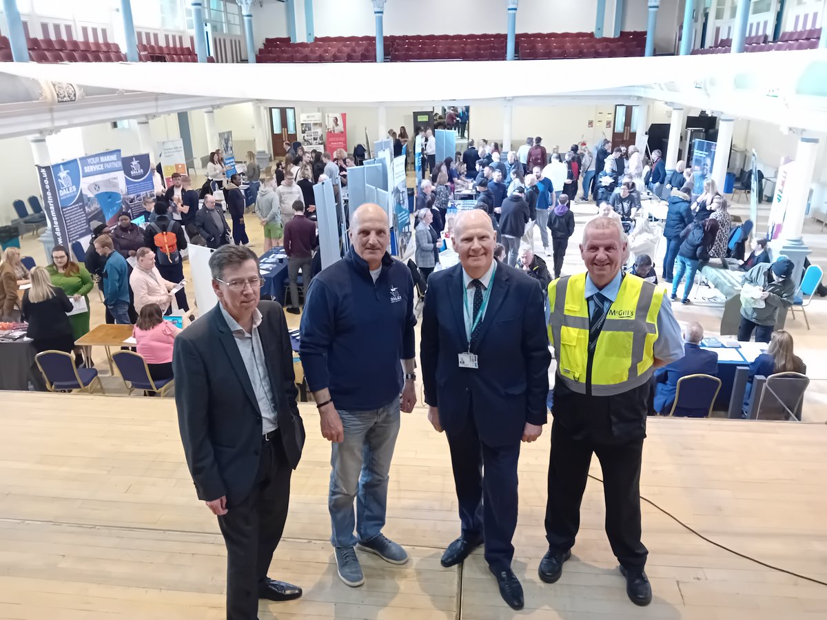 Just the job as more than 500 people attended careers event organised by Inverclyde Council in partnership with the DWP and Skills Development Scotland. ow.ly/c8SA50RtXVN #InverclydeWorks #InverclydeCouncil