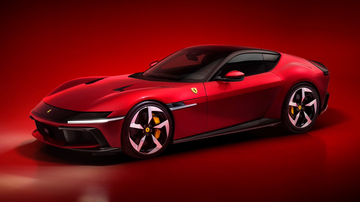 The brand new Ferrari 12 Cilindri 🤤

830 hp V12 piece of art from Maranello #FerrariFriday