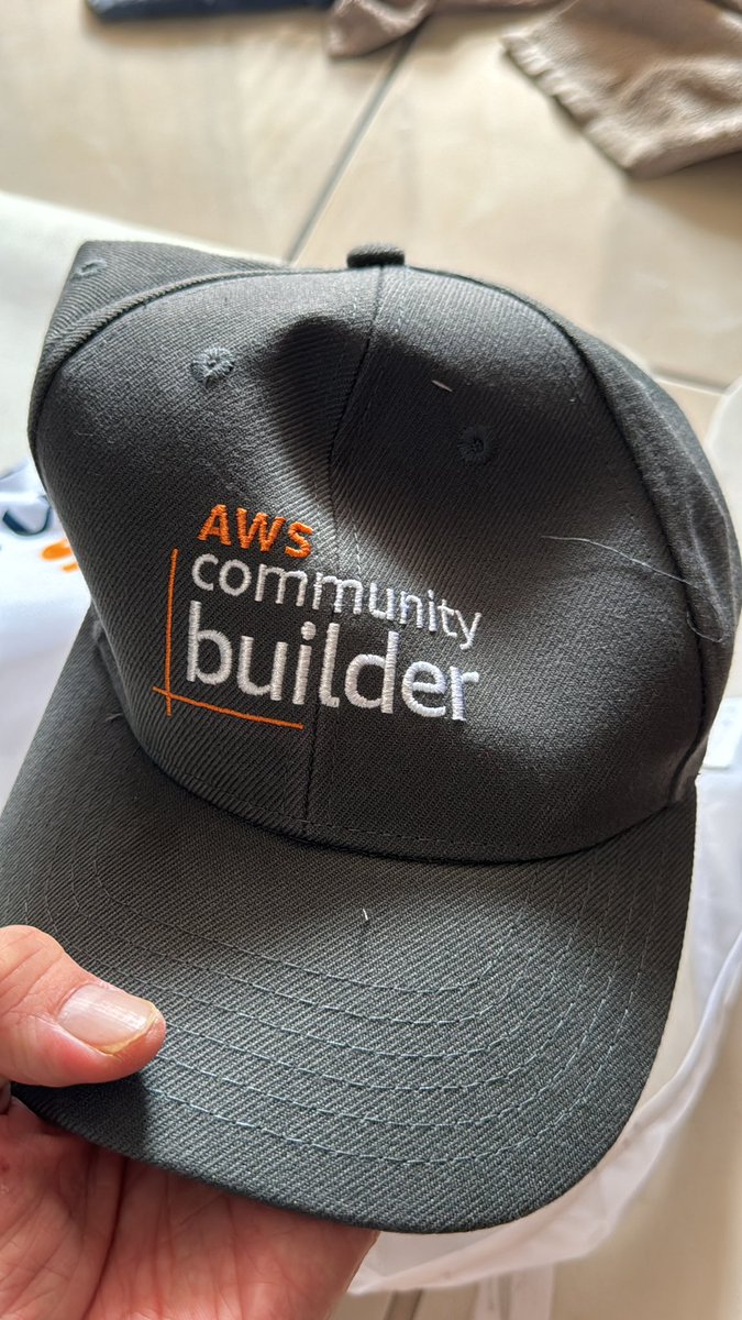 Received my AWS Communtiy Builders Welcome Kit. Looking forward to contribute more to the communities together with AWS. @shafjag #awscommunitybuilders #aws