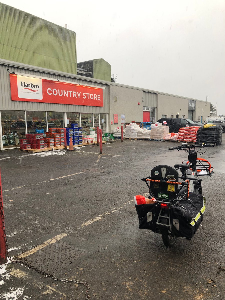 Chicken feed by cargo bike! #LeaveTheCarAtHome 'Buying chicken feed at the local agricultural merchant is one of my favourite cargo bike errands - I have a whole little routine going! ' -Emily Williams @Flutterbyknits