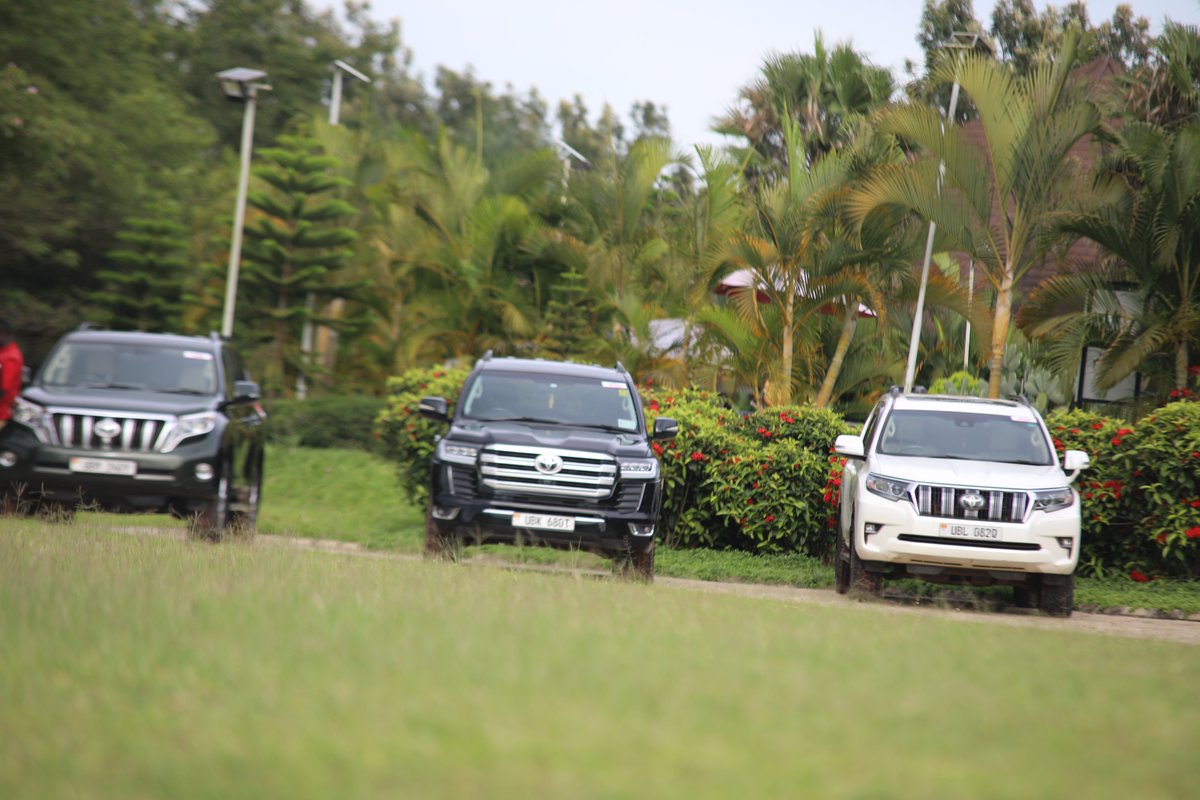 emburara's tweet image. Our lodge provides comfortable and convenient rooms for a pleasant stay. We offer ample parking space and a helipad for guests traveling by car or air. Book your stay now!
+256776210872 | +256776200080
🌐 emburarafarmlodge.com
#LifeOnTheFarm  #AuthenticExperience #FarmLodge