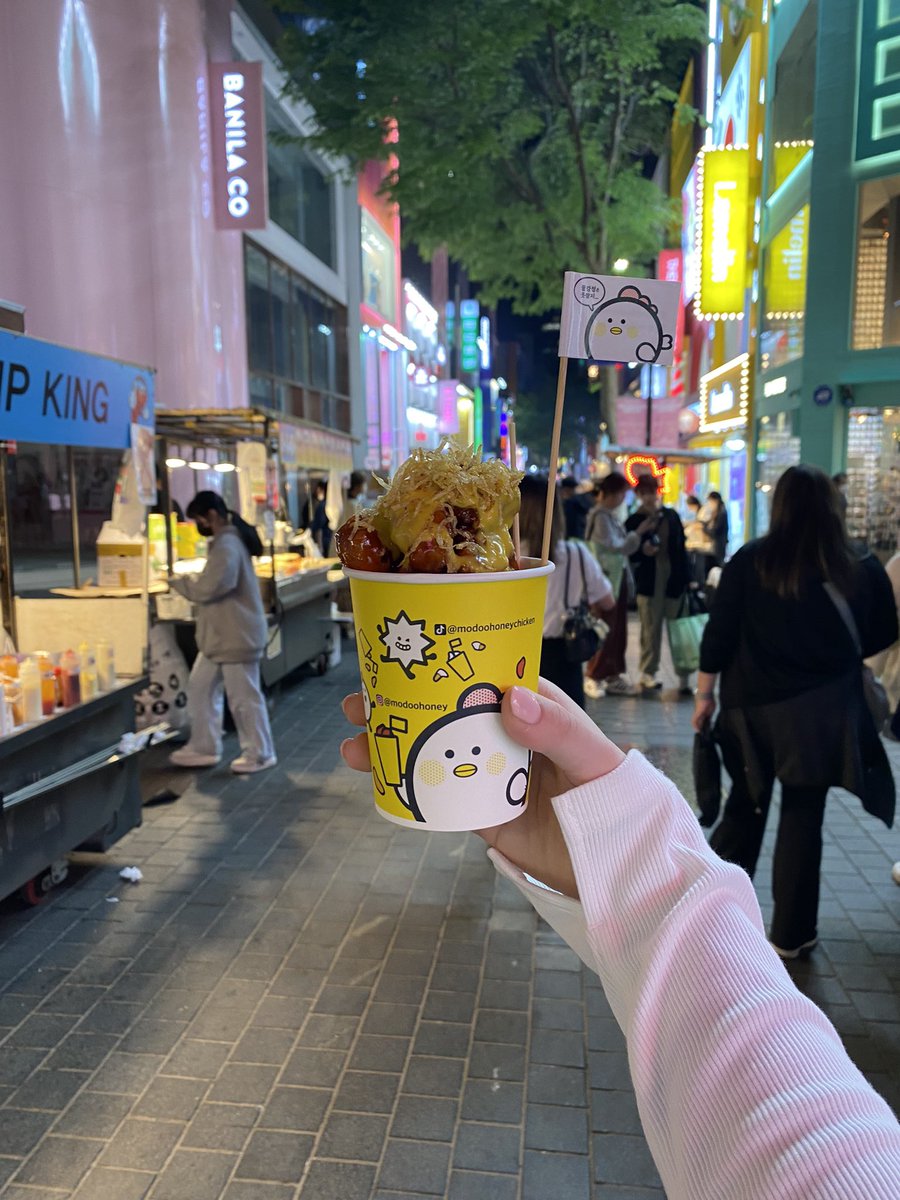 paru4525's tweet photo. 夜市最高すぎた🌟
#韓国旅行 https://t.co/6ji3qOyNzn