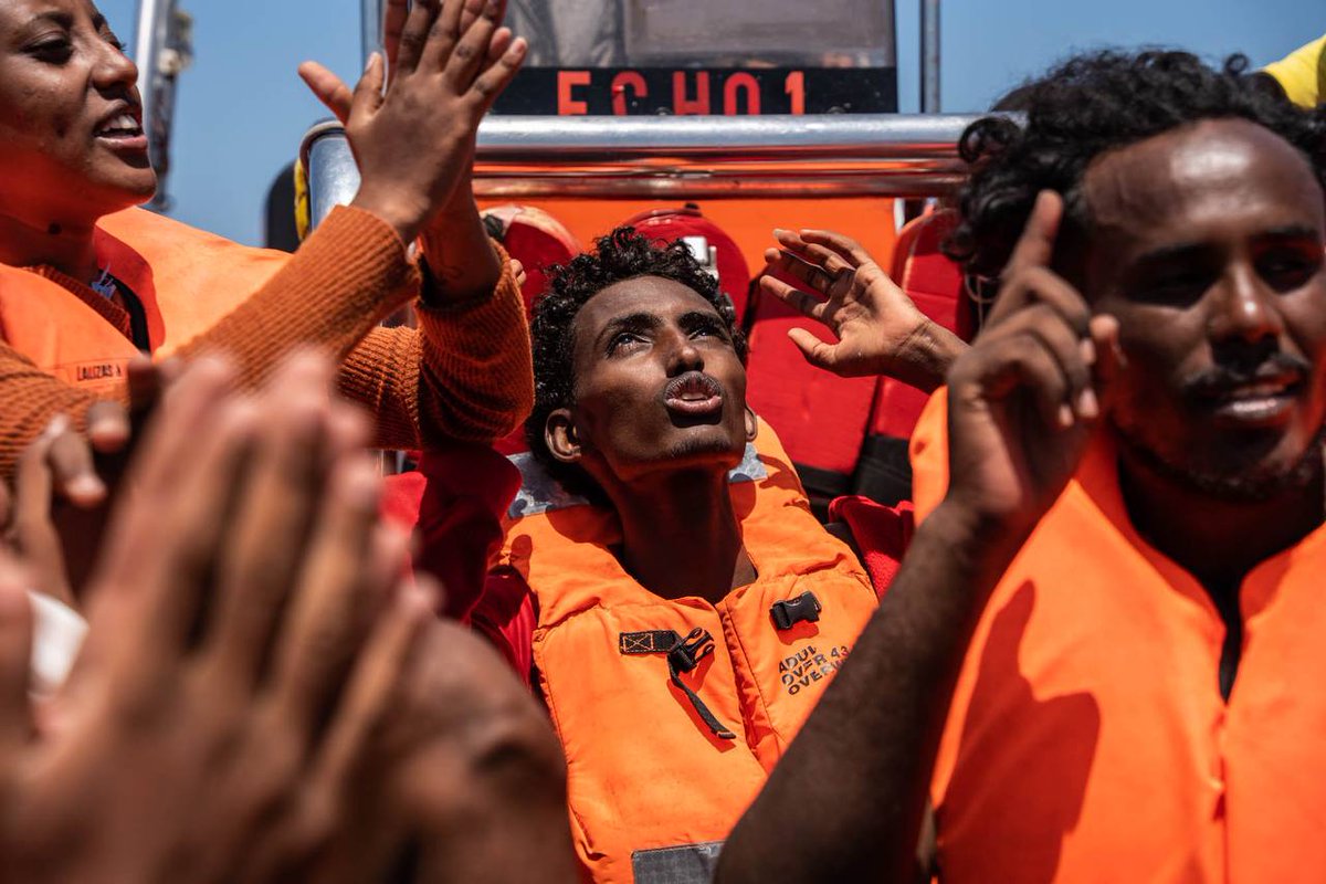 📢 #DiaMundialDeLaLibertadDePrensa 

📰 En #OpenArms reconocemos el poder de la información libre y sin restricciones para promover la transparencia y la justicia en todo el mundo.

📷 Hoy, más que nunca, reivindicamos el derecho de periodistas, fotógrafos y cámaras a #informar