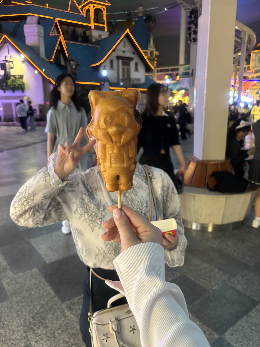 paru4525's tweet photo. ロッテワールド🎡
#韓国旅行 https://t.co/9wIdAeit0y