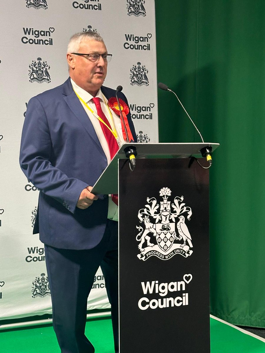 Delighted to confirm <a href="/clivemorgan1959/">Clive Morgan</a> re-elected to represent Winstanley Ward! I know you'll continue to work hard representing the residents in Goose Green, Highfield, Marus Bridge, Winstanley! Congratulations ♥️ 🌹 xx <a href="/HON24885/">Cllr Helen O'Neill</a> <a href="/paultskenny/">Cllr Paul Kenny</a> <a href="/Y_FovargueMP/">Yvonne Fovargue CBE</a>