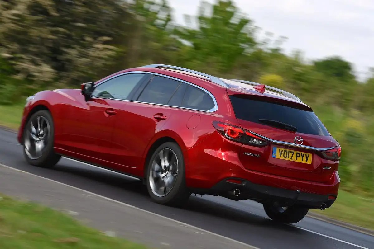 The Mazda 6 Tourer offers good fuel economy, plenty of space and an easy-to-use infotainment system ✅ Used prices start from just £5000... buff.ly/3JIpMVZ