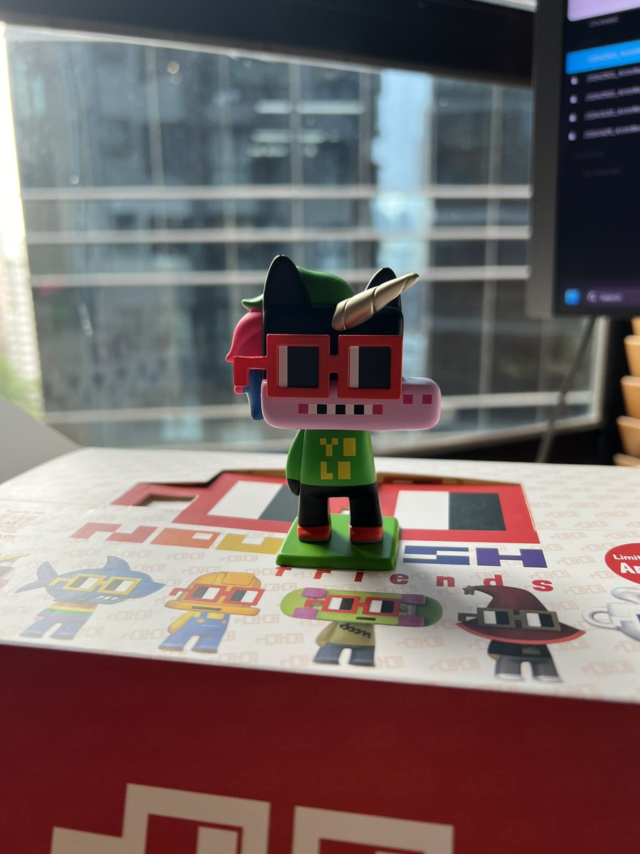 Benefits of directing a film, merch! These are some high quality collectibles by <a href="/bigshottoyworks/">BiGSHOT</a> <a href="/nounsdao/">Nouns.eth</a> 😍😍

Guess we are going to have to add this guy to our film 👀