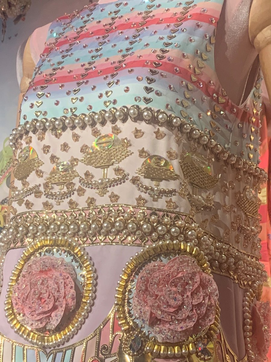 SCAD fash is hosting an artist to and holy
Shit
Look at these dresses.
Look at the beads and designs. It makes me wish I went into fashion LORD