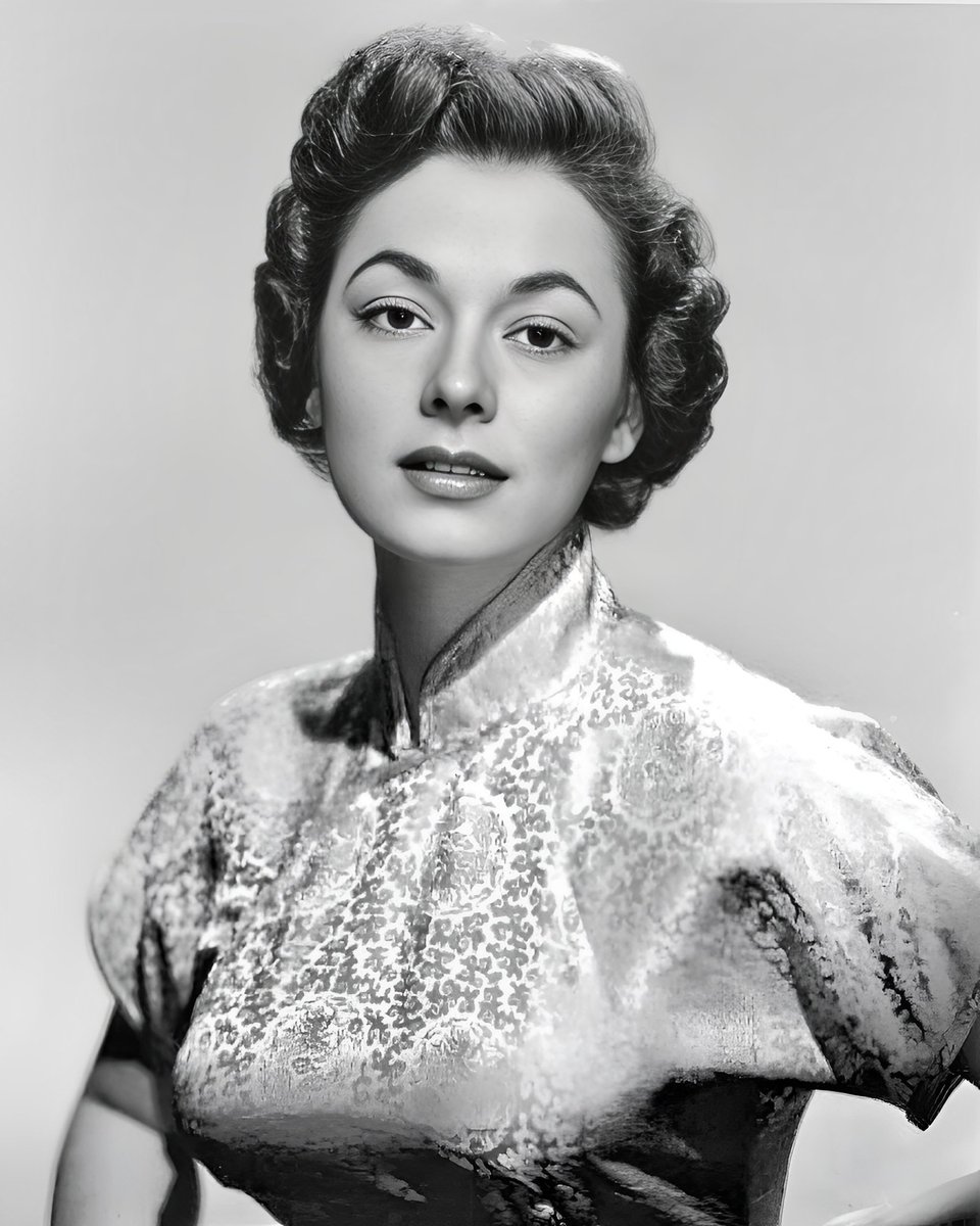 Ruth Roman
#RuthRoman
#tiktok #Actresses #Glamour
#OldHollywood #Vintage #tbt