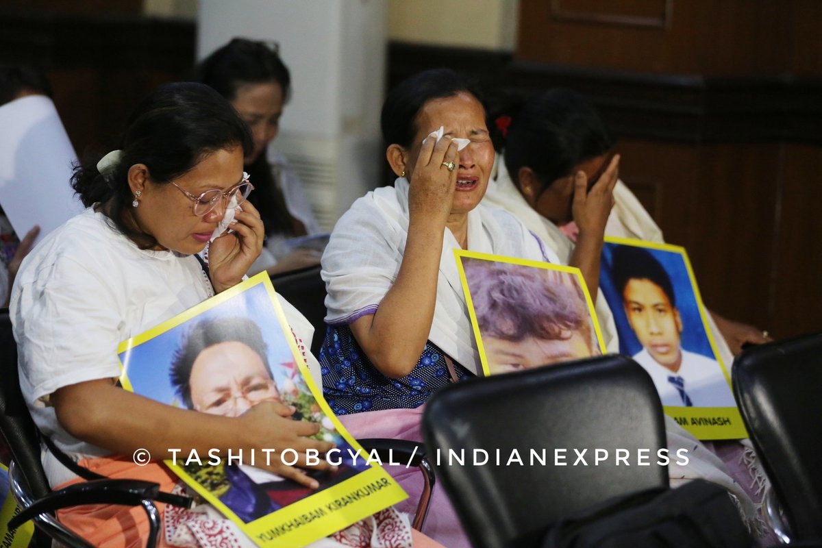 226 dead, 1,500 injured, 60,000 displaced and 22 ‘missing’ — one year on, the Manipur toll; indianexpress.com/article/india/… In Photo; Family members of missing Meiteis at a press conference in New Delhi on Thursday. © TashiTobgyal/ @IndianExpress #ManipurViolence #Manipur
