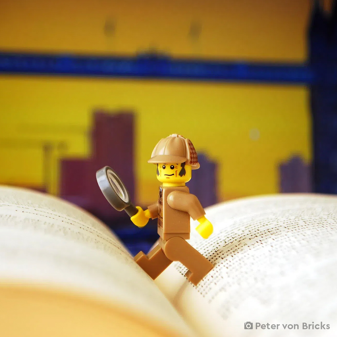 探偵のミニフィギュアは何を探してる？ 📸Peter von Bricks #レゴの日