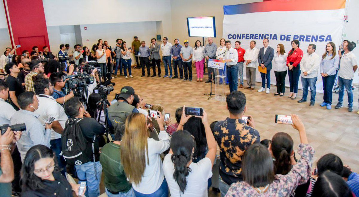 Hoy alzamos la voz para denunciar a la mafia de Morena y sus intereses ilegales. Nos quieren intimidar pero no lo van a lograr. Ya no es un secreto que Eukid Castañón opera políticamente para Alejandro Armenta y José Chedraui, bajo el aval del Gobierno Estatal. Nuevamente…