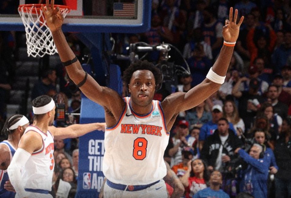 NEW YORK KNİCKS YARI FİNALDE 🚨🚨🚨 Philadelphia 76ers’ı 118-115 mağlup eden New York Knicks seride durumu 4-2’ye getirdi ve Doğu Konferansı’nda yarı finale yükseldi.