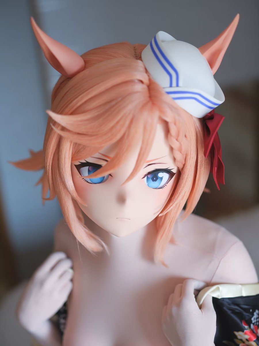 镜头往下一点点
好嘛……？

🎭:<a href="/csh903649086/">狐妖手作 布偶</a> 
#ウマ娘 #kigurumi #ヴェニュスパーク
#ウマ娘プリティーダービー