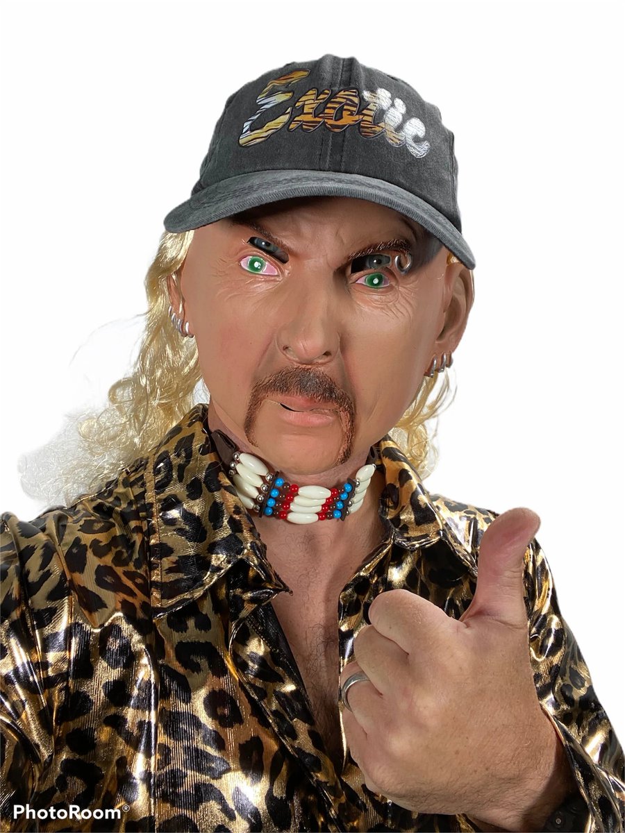 This Joe Exotic mask is freakin me out