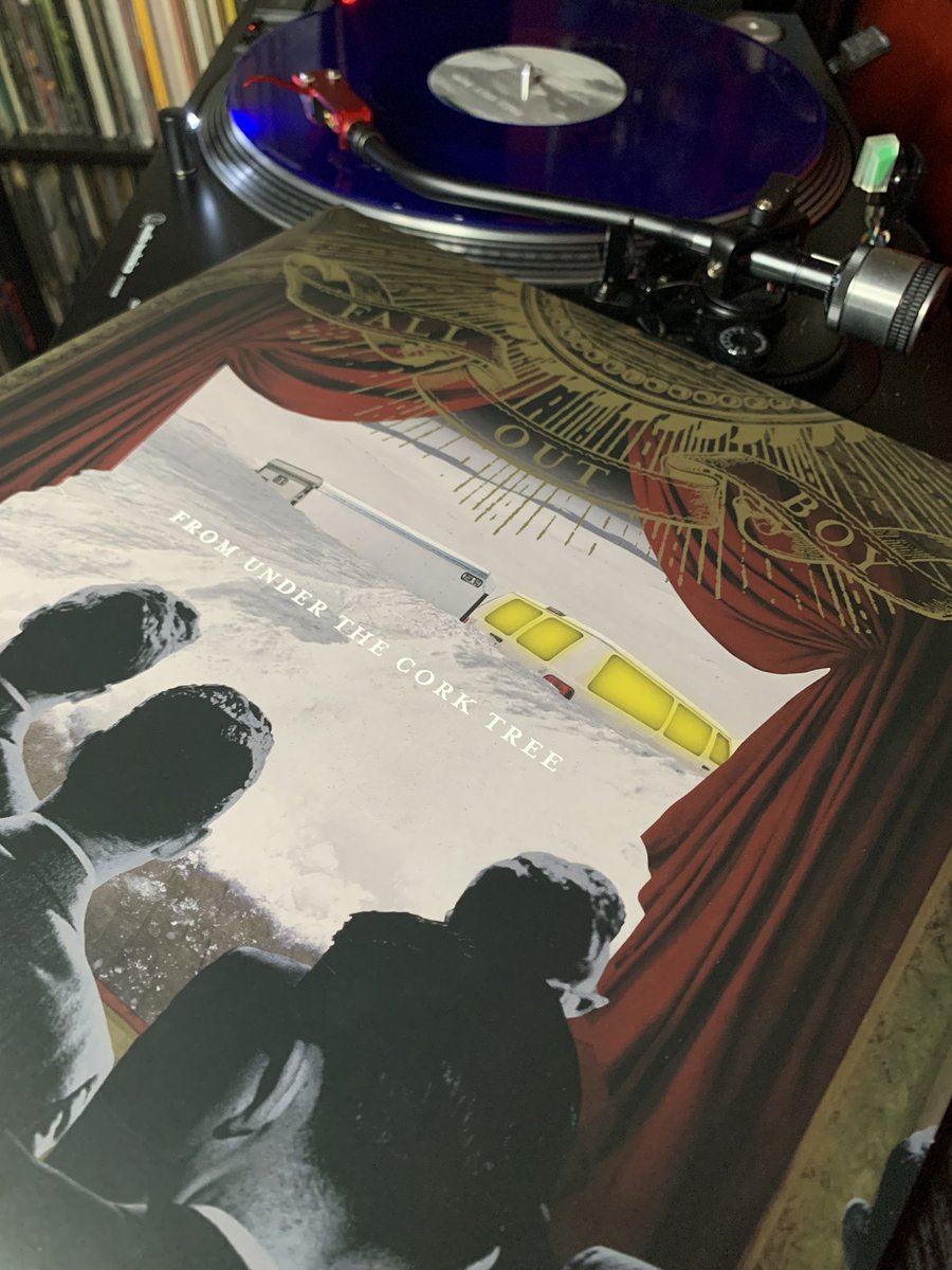 May 3rd 2005, @falloutboy releases their sophomore album From Under the Cork Tree. 
#falloutboy 
#fromunderacorktree 
#AlbumAnniversary 
#vinylcollection 
#vinyl 
#vinylcommunity