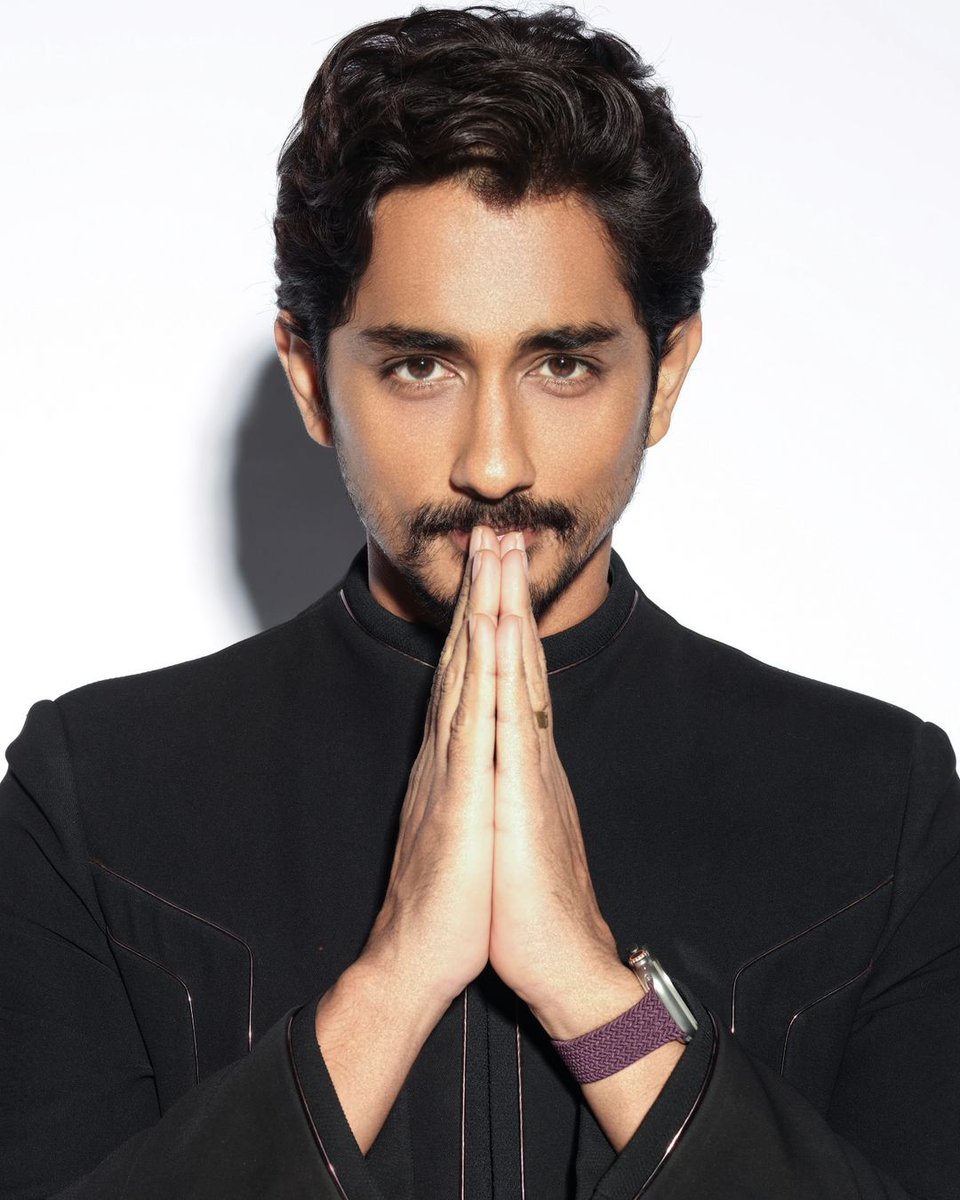 Latest Click of Siddharth🔥

#Siddharth  #beziquestreams #kollywood #kollywoodcinema #kollywoodmovie #tamilmovie #actor