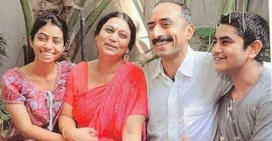 💥This is the cruel reality of our justice system💥 

The 56' mastermind of the Gujarat Pogrom 2002 is roaming free;
while its Brave Whistleblower, Officer Sanjiv Bhatt, is languishing in prison instead.

#Injustice 
#ReleaseSanjivBhatt