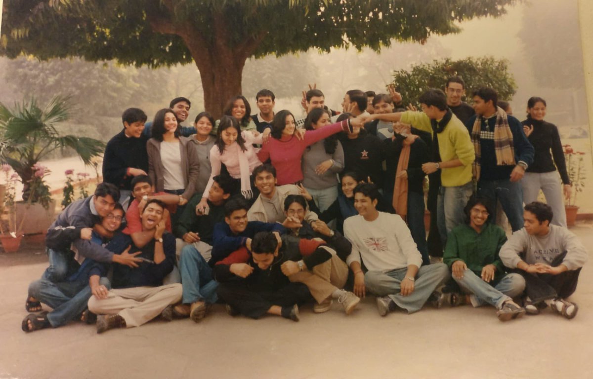 As a follow up to my previous post . This is the same class - 2 yrs later when we were in 3rd year Economics Honours . Some lighter moments stamped for posterity. Circa 2003 @CafeSSC @StStephensClg #20yearsreunion