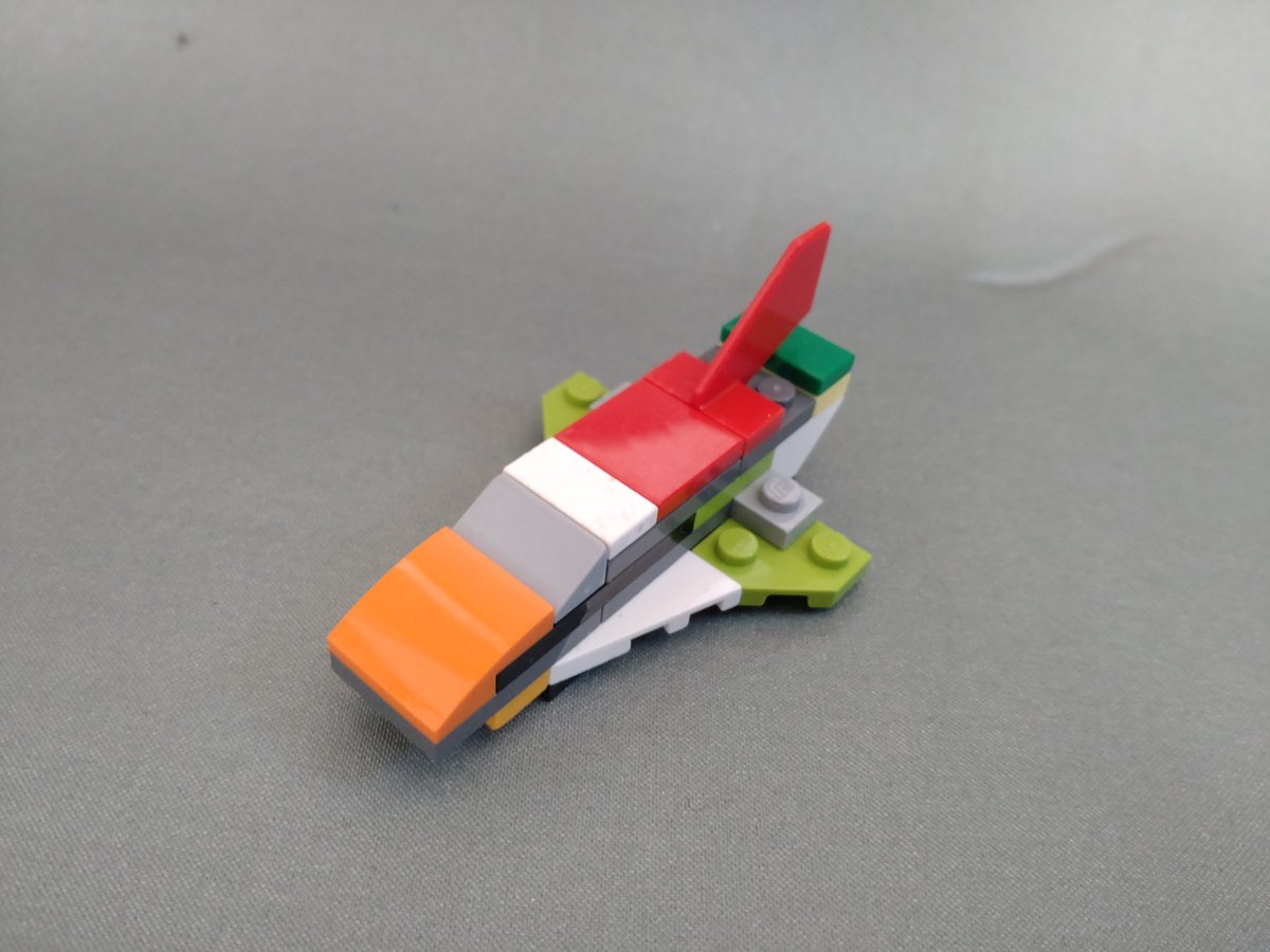 スペースシャトル
発射台からロケットの切り離し、そしてシャトルのみになるまでを表現
#lego 
#レゴ活
#レゴ
#スペースシャトル
