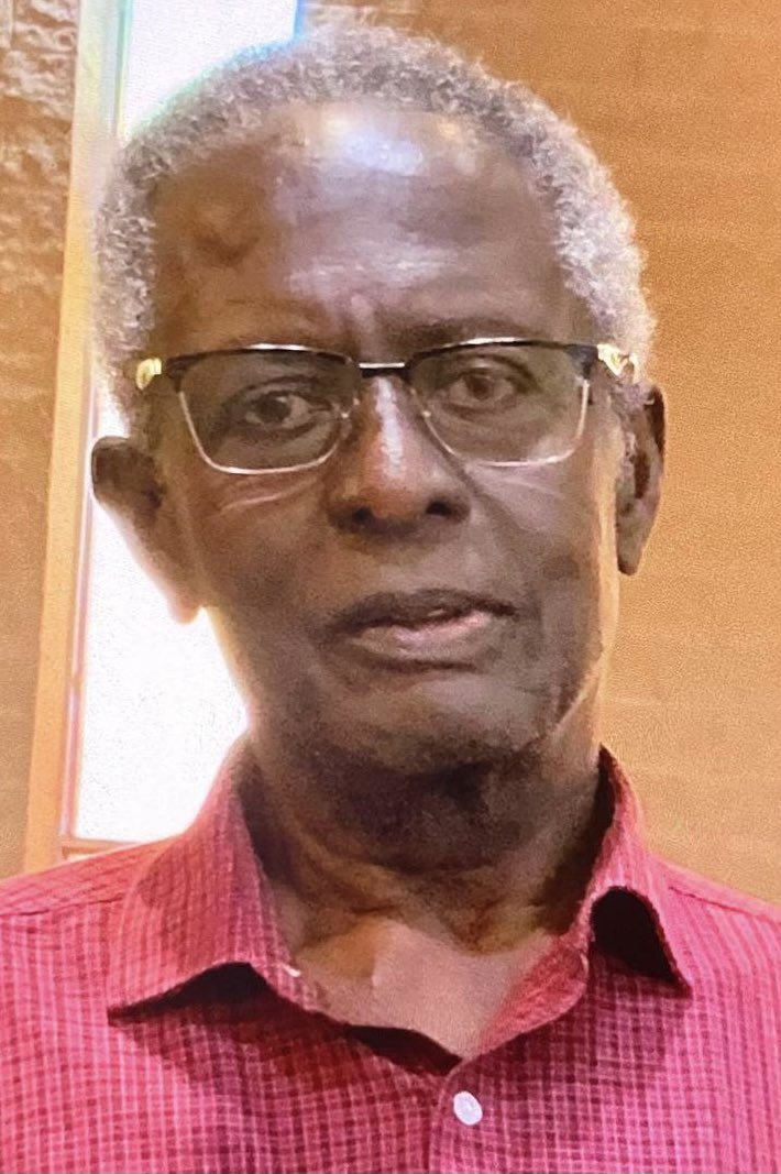 MISSING PERSON
-Area of Sandalwood Pkwy/Torbram  in #Brampton 
-74 year old Rivière Bertrand
-Male 6’ 190 lbs brown eyes, grey hair, glasses, grey/cream jacket, cream khakis pants, black runners
-Driving 2015 Hyundai, Santa Fe, Grey LP# O1CF12
-last seen 5:00pm May 2
-PR240145117