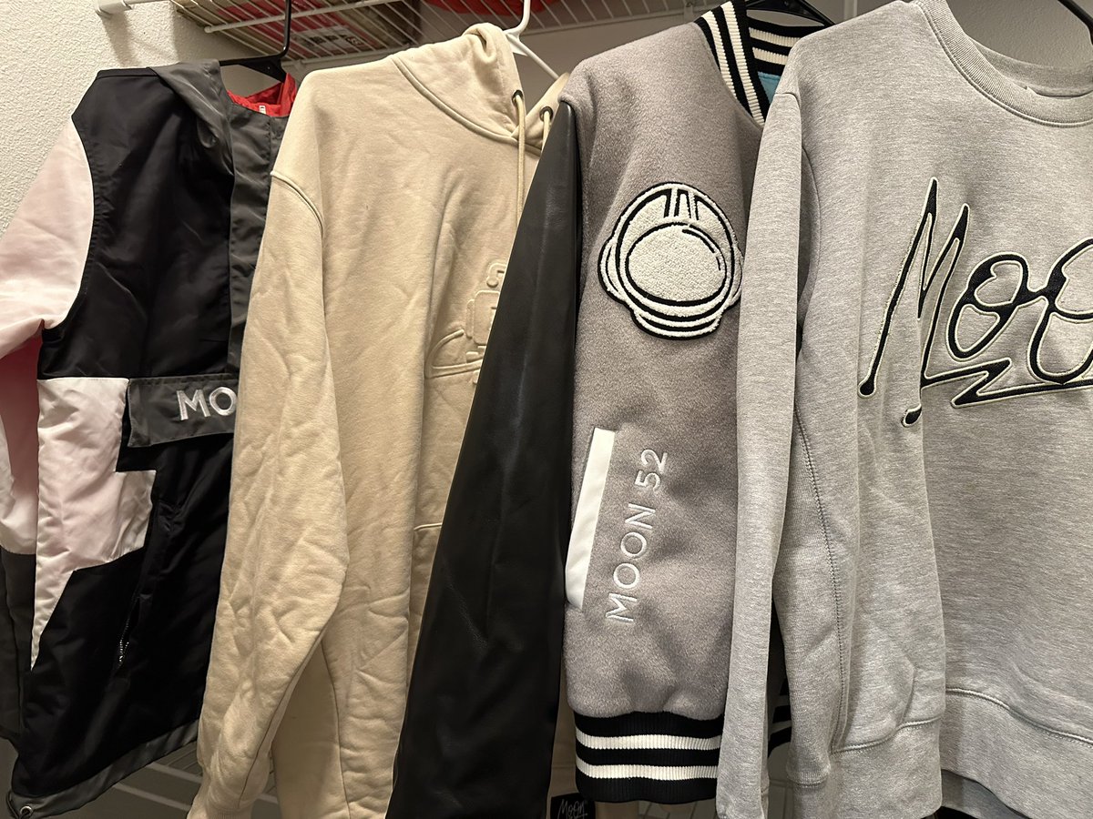 Didn’t realize how much I actually had til I started packing 😂 <a href="/TheTrueAbstract/">Abstract</a>