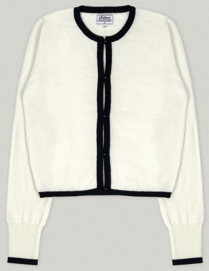 [ 240501 빌리 하람 옷, 패션 정보 ]

🤍하람
• 브랜드: 폴뉴아 (FOLNUA)
• 제품 (상의): Line Sleeveless Cardigan Set - ivory

➡️folnua.com/product/line-s…

#빌리 #Billlie #HARAM #하람