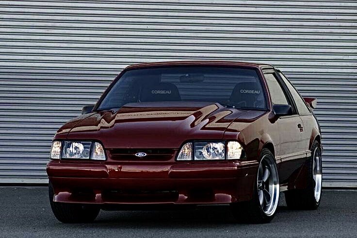 #FoxbodyFriday | Perfect color  and stance on this hot Foxbody hatchback…🔥
#Ford | #Foxbody | #SVT_Cobra