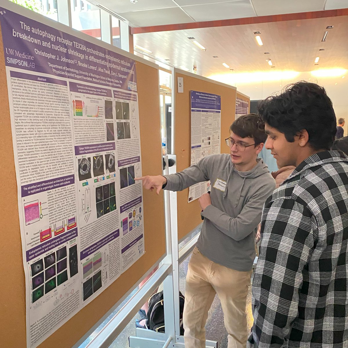 Cory Simpson, MD, PhD, FAAD (he/him) (@corysimpsonmd) on Twitter photo Loved seeing <a href="/SimpsonLabUW/">Simpson Lab @UWMedicine</a> members Afua Tiwaa & <a href="/uwsomwwami/">University of Washington School of Medicine</a> med student CJ Johnson do a great job explaining their projects <a href="/UWISCRM/">ISCRM at UW</a> Symposium. Congrats to CJ on his poster prize! They're gearing up for oral presentations in Dallas <a href="/SocInvestDerm/">Society for Investigative Dermatology</a> mtg in just 2 wks!🧫🔬🤩 #ProudPI Loved seeing <a href="/SimpsonLabUW/">Simpson Lab @UWMedicine</a> members Afua Tiwaa & <a href="/uwsomwwami/">University of Washington School of Medicine</a> med student CJ Johnson do a great job explaining their projects <a href="/UWISCRM/">ISCRM at UW</a> Symposium. Congrats to CJ on his poster prize! They're gearing up for oral presentations in Dallas <a href="/SocInvestDerm/">Society for Investigative Dermatology</a> mtg in just 2 wks!🧫🔬🤩 #ProudPI