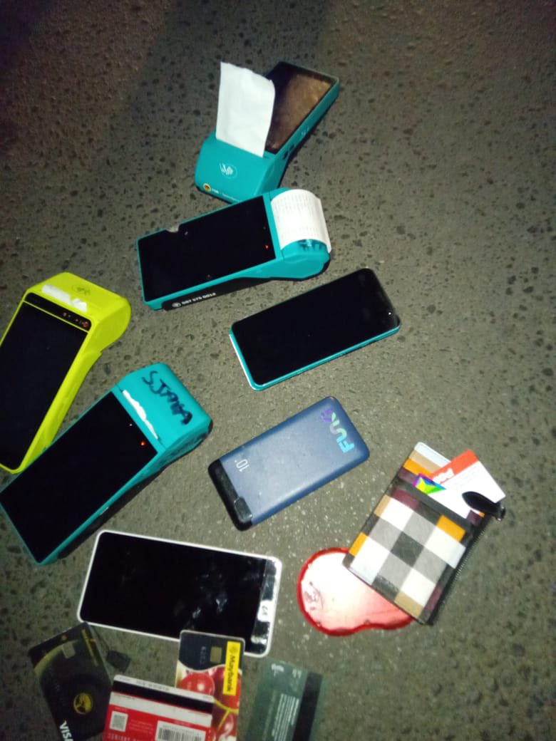 Two card scammers arrested: Boksburg North. Various seizures made. 

#CrimeWatch