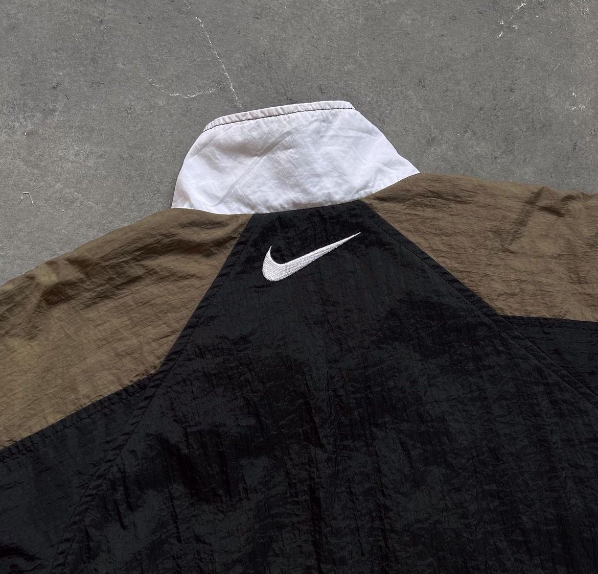 Fashion Essentials tweet media