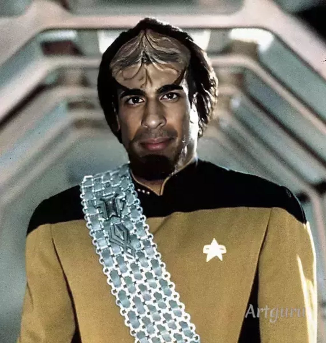 It's #FollowBackFriday folks‼️ Give me a follow & repost this if you think #RishiSunak will be spending most of the weekend trying to 'Klingon' to his job! #bbcqt #LocalElections #LocalElection #Election2024 #ToryFail #ToriesOut #Gtto #GttoNow #GeneralElection #meme #politics