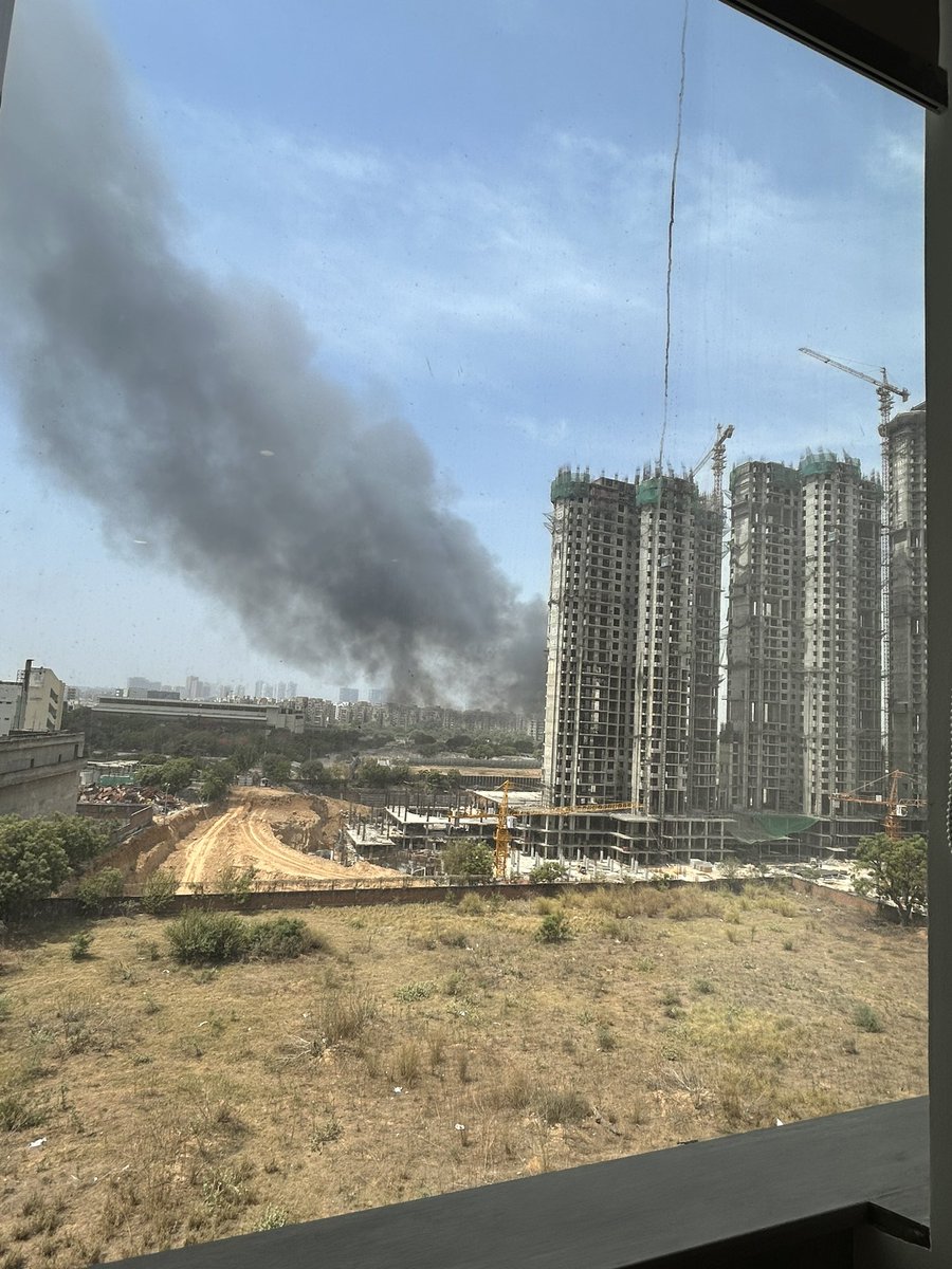 @gurgaonpolice major fire near sector 54 next to Tulip Monsella @DC_Gurugram