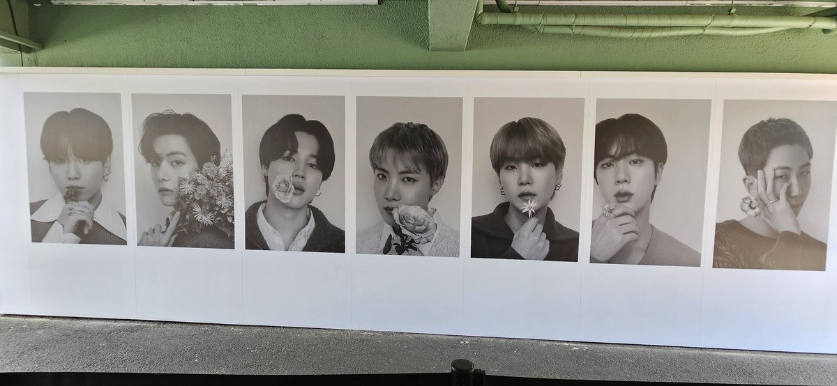 MONOCHROME BTS POP-UP