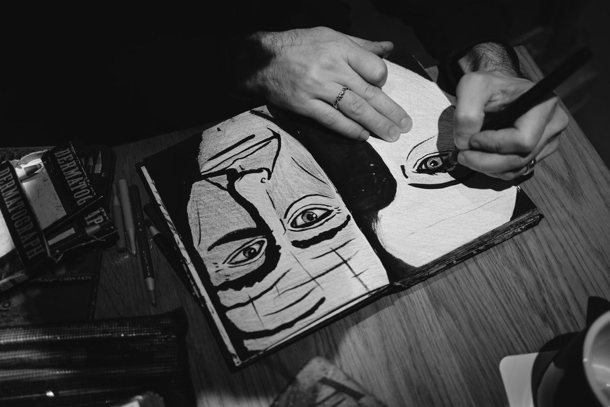 thespiltink's tweet photo. Hey friends, check out Raymondo’s photography and videos, he’s super talented and an all around awesome dude! @raymondopasqualray
#sketchbook #art #drawing #photo #blackandwhite #tokyoartist #thespiltink #spiltink #popsick #popsickart https://t.co/1MXou9jBLM