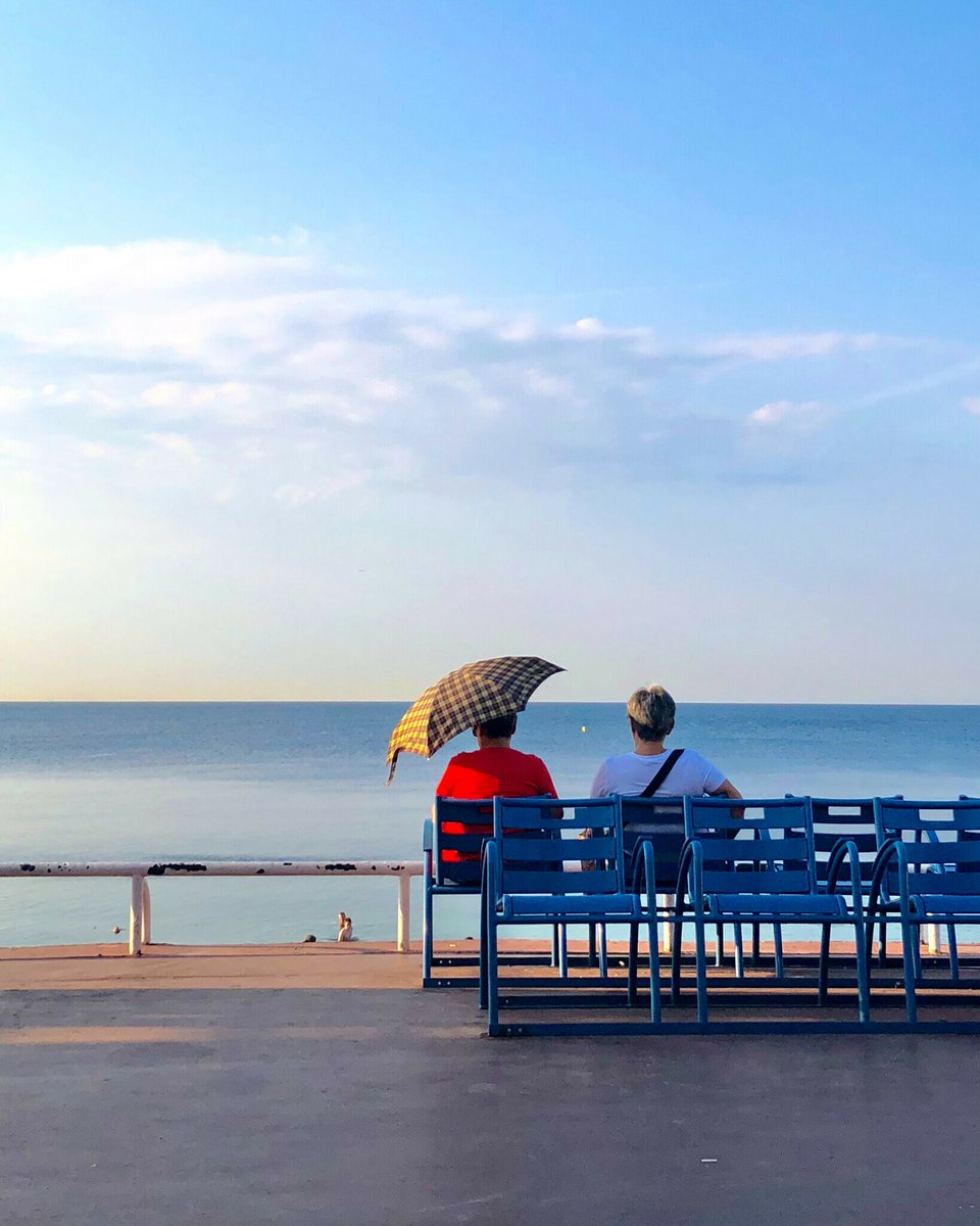 #Photodujour 
🌅 Notre soleil adoré sera-t-il au rendez-vous aujourd'hui ?

 📷 @OlivMcar 

Vous aimez cette photo ? 
#nicematin #varmatin #cotedazur