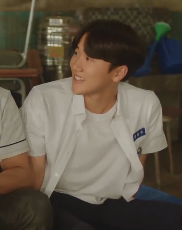 This is straight up identity theft cause WHY IS HE SO HOBI CODED??? 
The entire cast is amazing but Ahn Jiho for me is SO spot on like we can't go better than this except casting Jung Hoseok himself. Like the smile, the talking, the mannerisms just :* #BeginsYouth