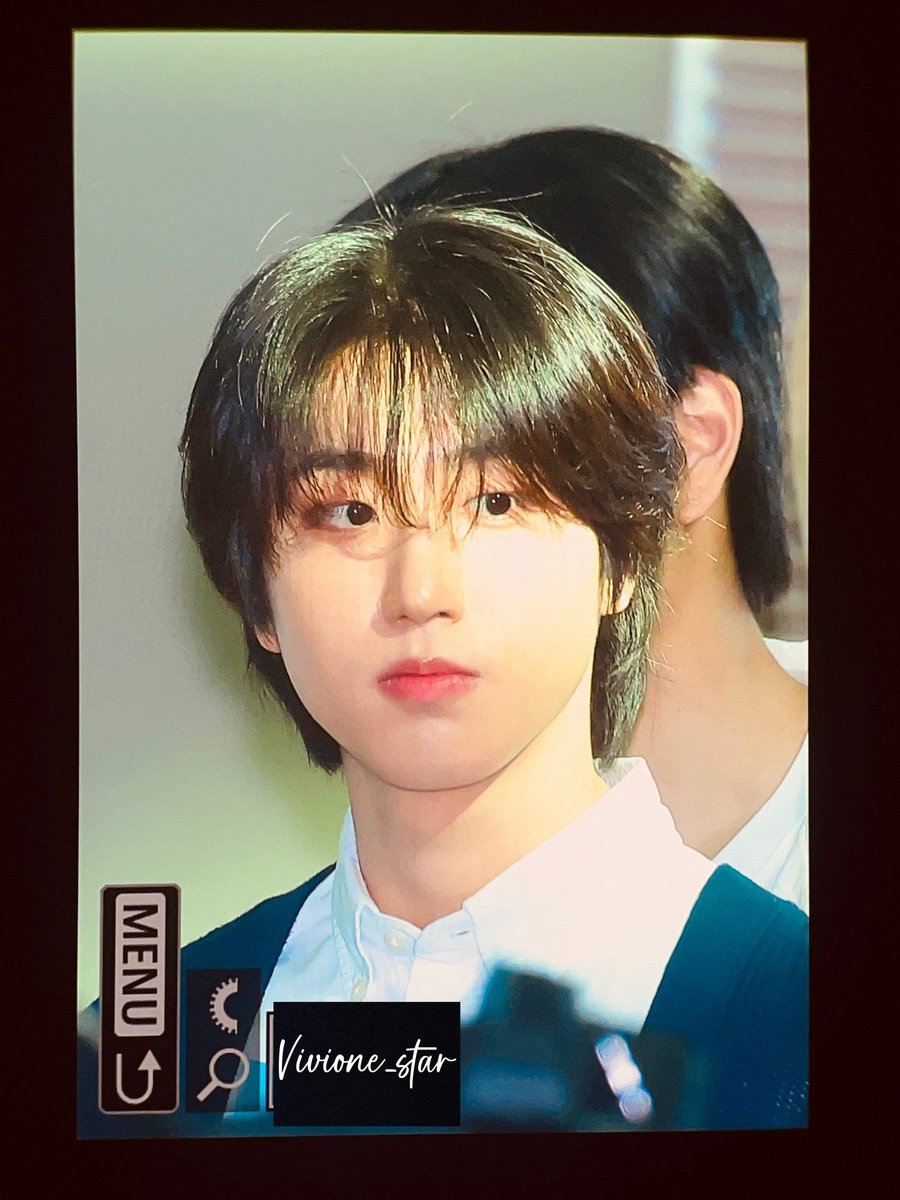 🐿️ han jisung punya fansite baru hasil foto nya cakep2 hehe @.StarVivione