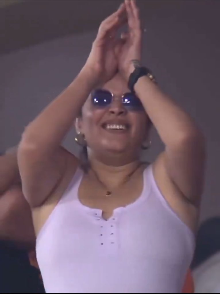 GMoZgekbMAAhNm5?format=jpg&name=medium