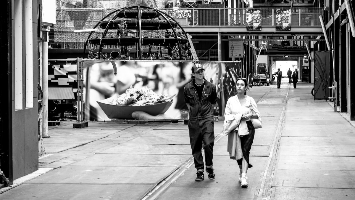 Straatfotografie Amsterdam april 2024
#straatfotografie #streetphotography #street #streetlife #streetphotographer #straatfoto #stadsfotografie
©johanhiemstra.com 📷 OLYMPUS PEN EP5