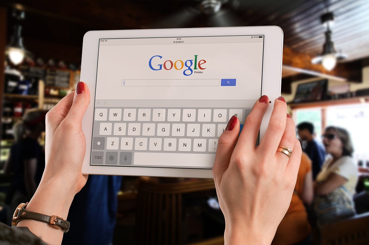 An incredible 8.5 billion searches are carried out on Google every single day. With the average person using the search engine four times a day, please don’t underestimate the importance of a website which ranks well in Google! #google #searchengine #seo