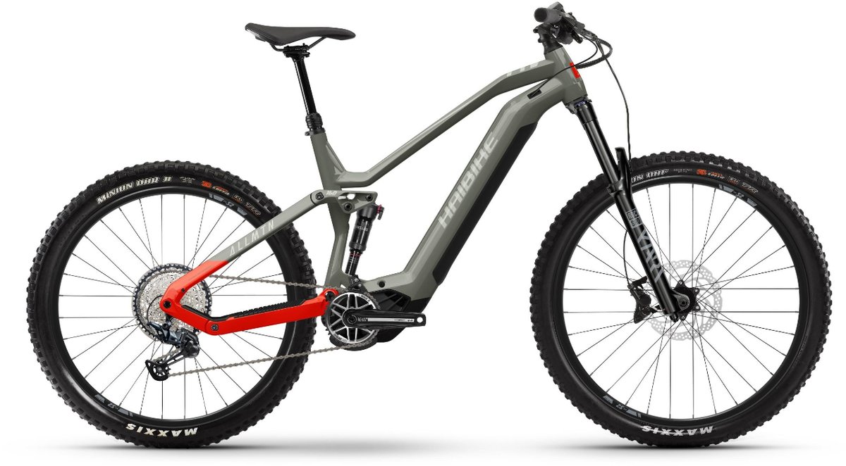 🚵‍♂️ Hit the trails with the Haibike AllMtn 4! 🌄 Originally £4,899, NOW only £3,299. Save £1,600 on your dream ride. Robust frame, powerful motor, extended battery life - it's adventure-ready! 🚴‍♂️💥 Check it out 👉 velostrive.co.uk/blogs/346/Unlo…

#MountainBiking #eMTB #HaibikeAllMtn4