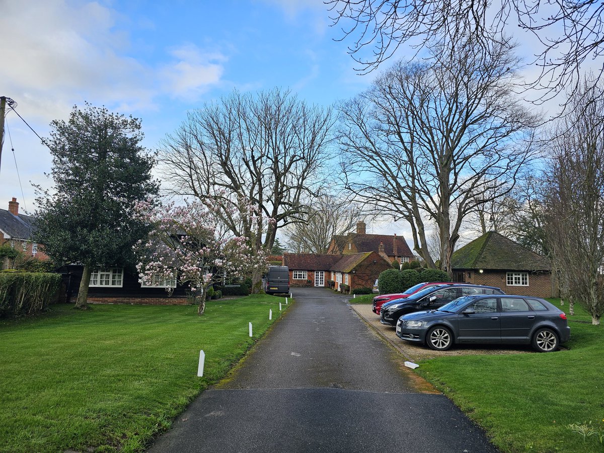 A nice end to the week for me. An office day supporting the Clinicians of Guardian Angel Carers Farnham and Guardian Angel Carers Guildford . The location of the office is beautiful. A lovely place to work. 
#Consultant #ComplexCare #Nursing