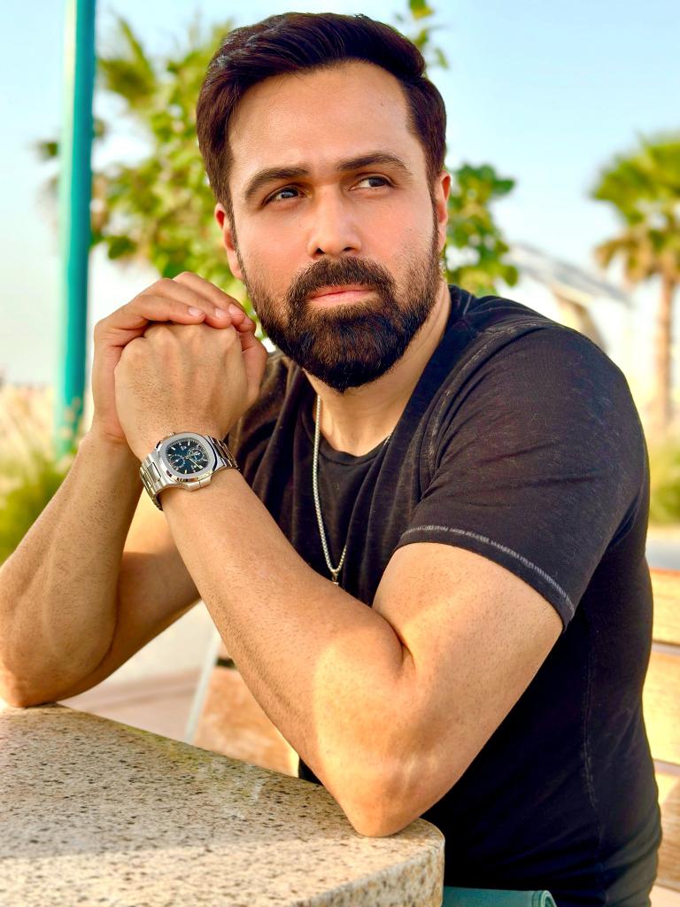 Can’t take eyes off you @emraanhashmi 😍🖤🔥 #EmraanHashmi