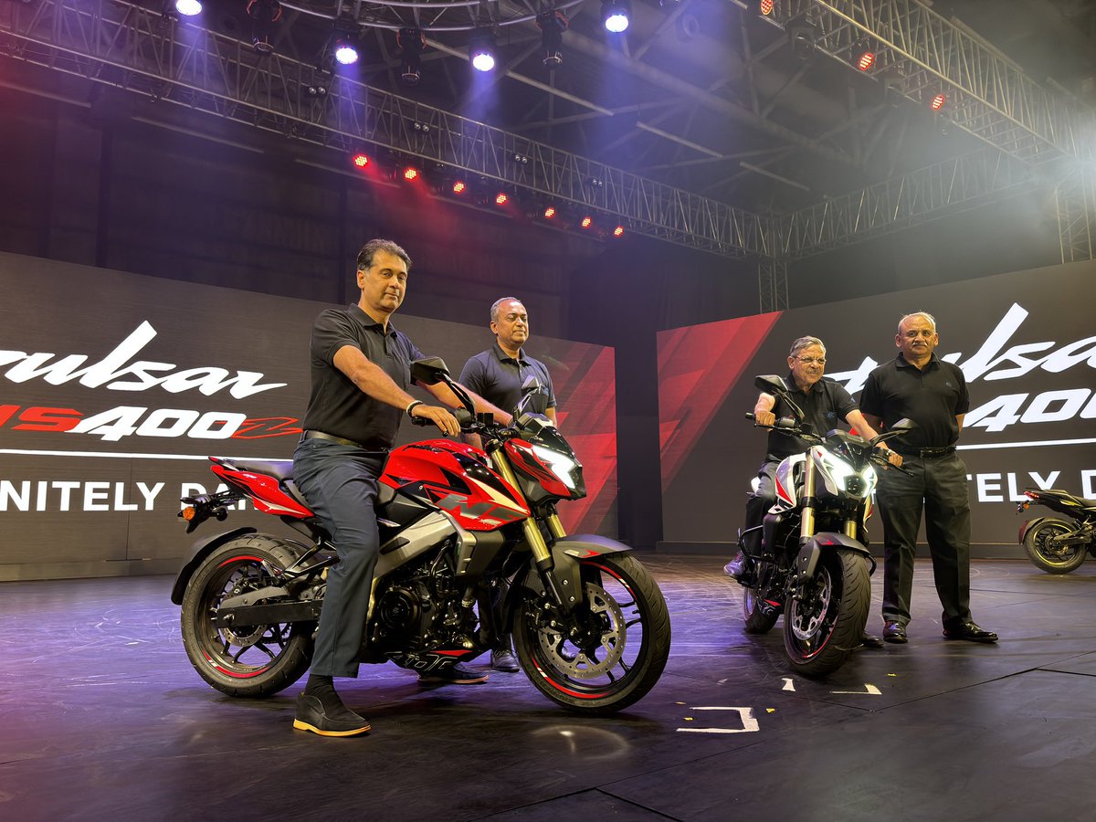 jainsonia6's tweet image. Bajaj Pulsar NS 400Z launched at 1,85,000/- 🤩 @Bajajauto is definitely killing it with the price! 

#DefinitelyDaring #BajajPulsarNS400