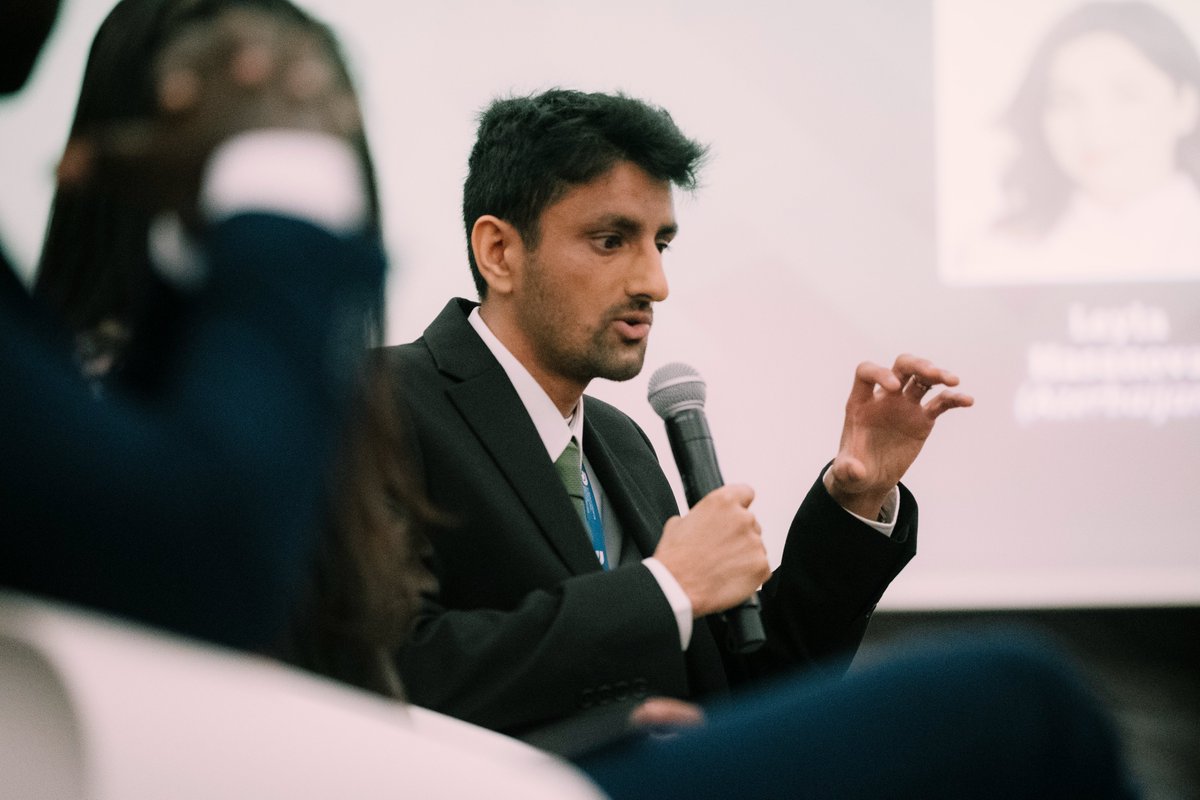 @LyndaNkechi1 🎙️“If you're giving back to the community… spending your time & effort building it, you're not going to want to destroy it later on so volunteering & community service is a powerful way to tackle extremism, hatred and radicalization.” –Mr. @AtifRashid_, 🇬🇧, #UNAOC-@UN_OCT #EDIN